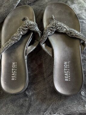 Reaction Kenneth Cole Silver Beaded Thong Sandals